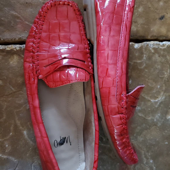 Impo Dela Alligator Print Loafers/Flats - Picture 6 of 7